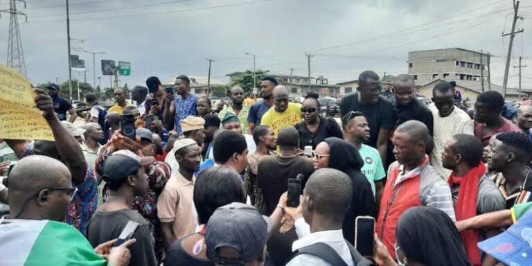 BREAKING: Court Dismisses Case Seeking To Restrain Nigerians From #EndBadGovernance Protests
