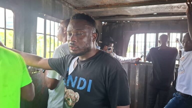 JUST-IN (ENDSARS Anniversary): Police Arrest Protesters At Lekki Toll Gate