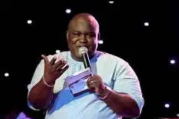 Tears Flow As Gospel Singer Big Bolaji Laid To Rest In Ibadan