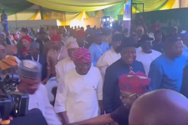 TRENDING VIDEO: Tinubu Snubs Sanwo-Olu At Lagos-Calabar Coastal Highway Inauguration