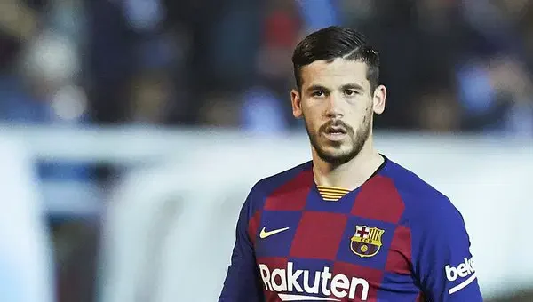 Former Barcelona Midfielder In Hospital After Dog Bites His Genitals