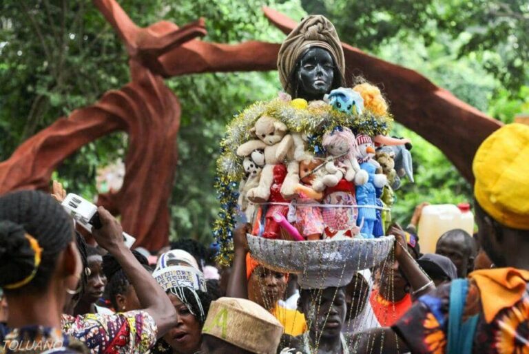 Thousands Storm Osogbo For Grand Finale Of Osun-Osogbo Festival