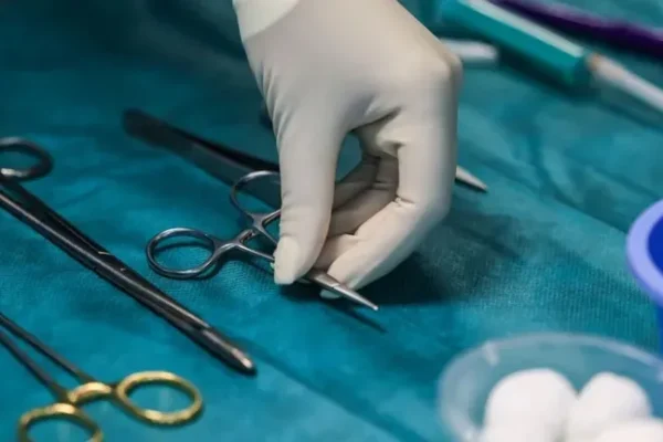GBAM! Doctor Leaves Patient In The Middle Of Surgery To Have S3x With Nurse