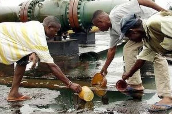 BREAKING: Police Secure Area As Suspected Diesel Leak Discovered In Ibadan Well