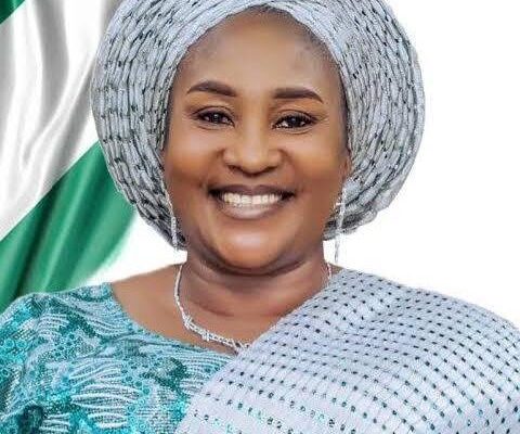 Osun First Lady, APC Women Leader Clash Over Grant Distribution