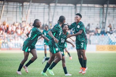 Gov Makinde Showers Dollars On Falconets, Wants Super Eagles To Play In Ibadan