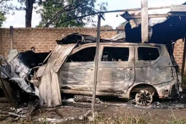 Benue Youths Torch Monarchās Home In Protest Of Extra-Judicial KillingĀ
