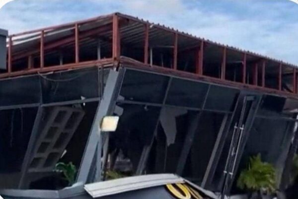 Lagos Govt Demolishes Ola Of Lagosā Car Showroom
