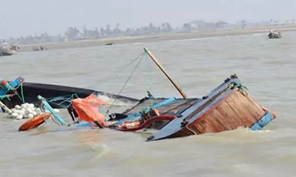 FLASH: Tragedy As Boat Mishap Wipes Out 5 Siblings In Benue